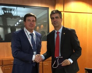 Министр экономики Израиля Эли Коэн и министр регионального развития Украины Геннадий Зубко.
Фото: пресс-служба Кулану