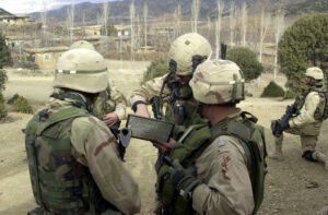 Солдаты. Фото: Picryl